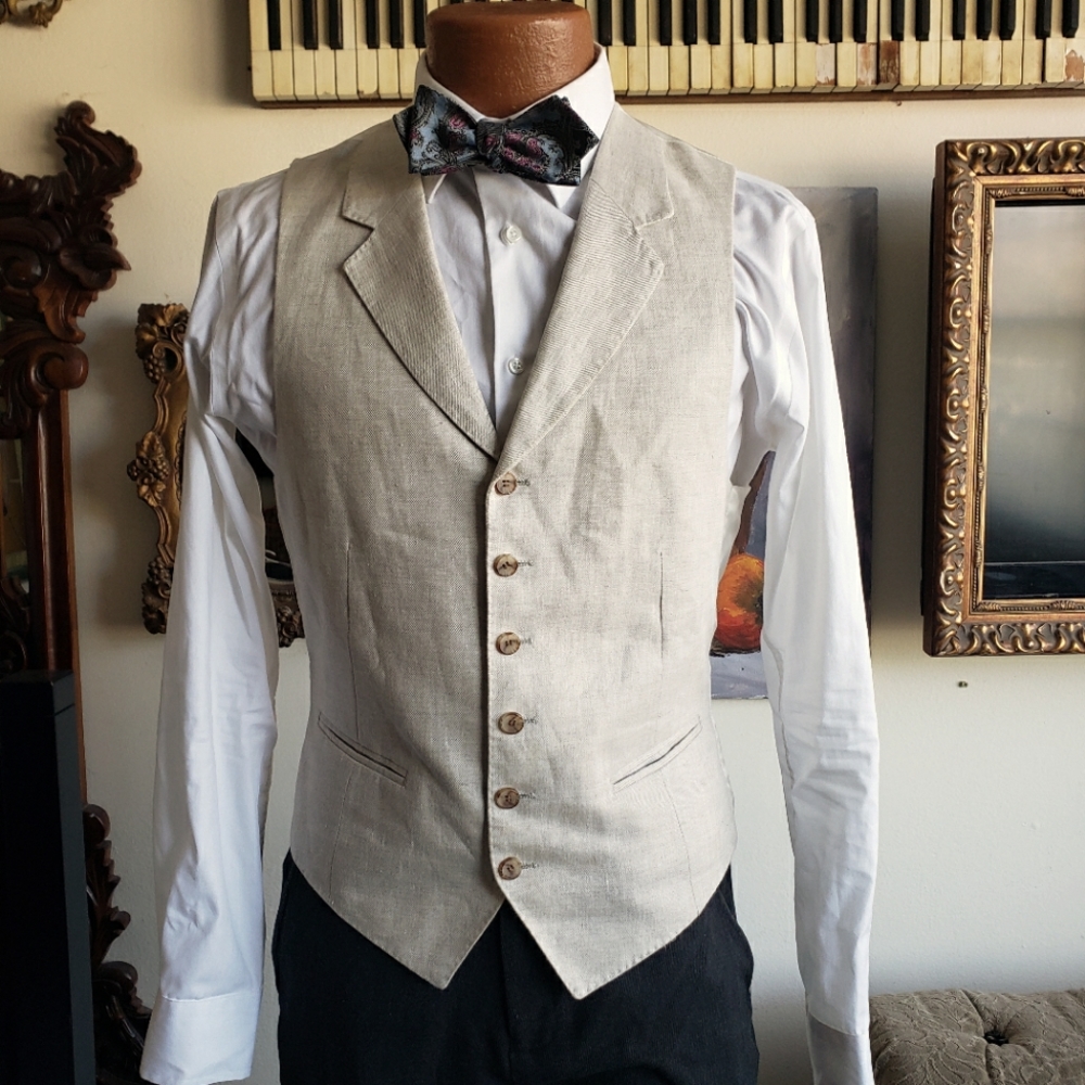 Suitsupply linen waistcoat with lapels 36R